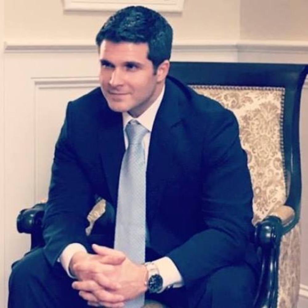 Meet your Posher, Themistoklis